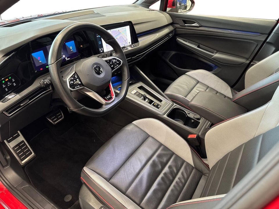 VW Golf VIII 2,0 GTi DSG 5d