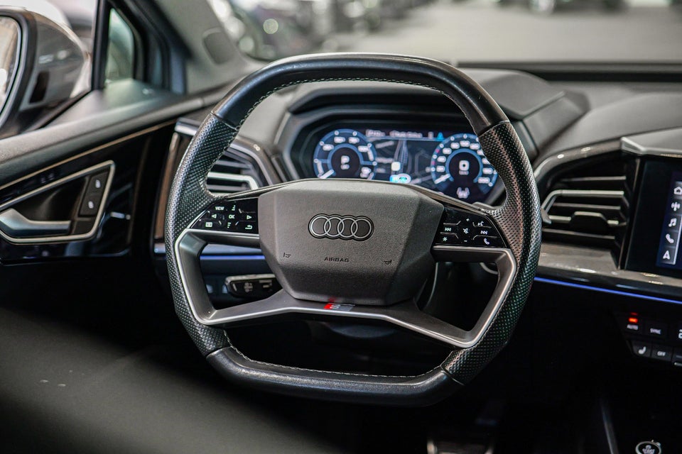 Audi Q4 e-tron 50 quattro 5d