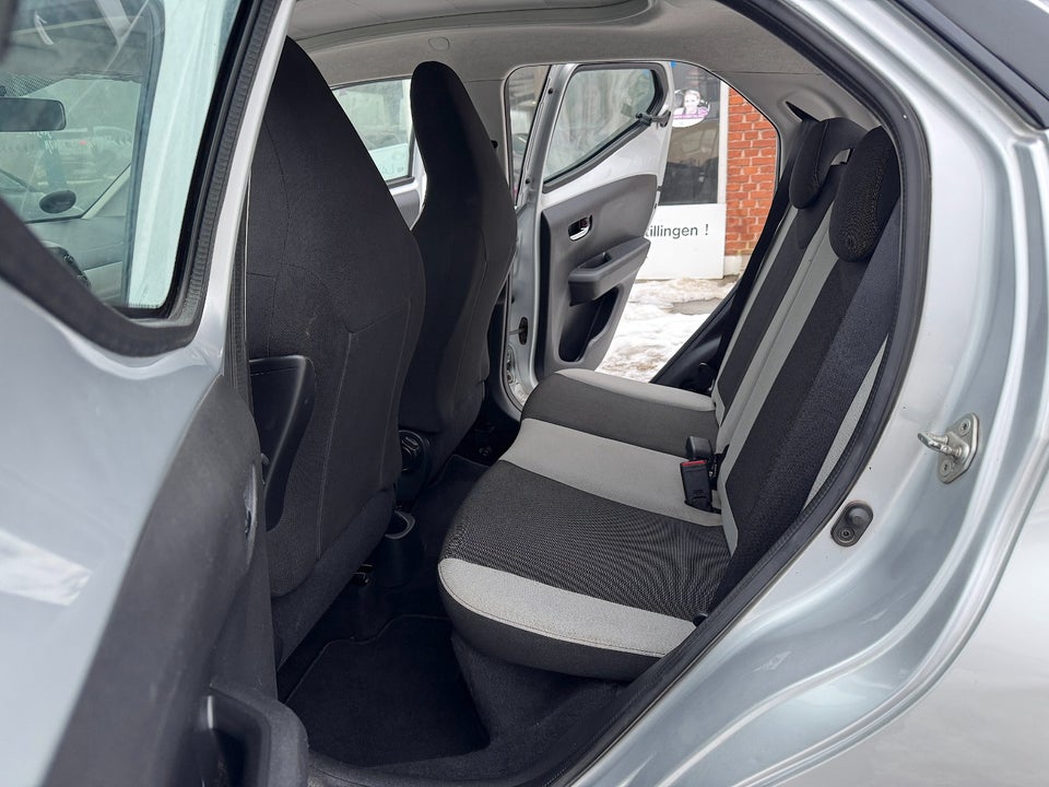 Toyota Aygo 1,0 VVT-i x-sky 5d