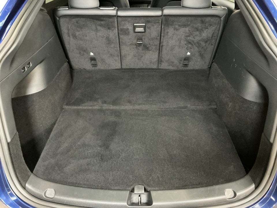 Tesla Model Y Long Range AWD 5d