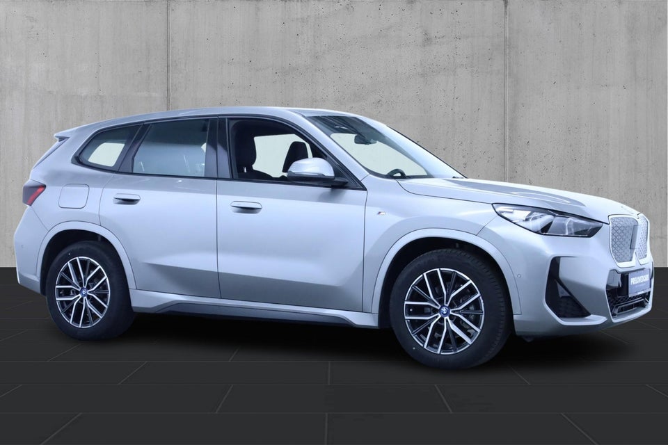 BMW iX1 eDrive20 M-Sport 5d