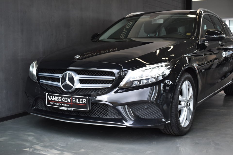 Mercedes C220 d 2,0 Avantgarde stc. aut. 5d
