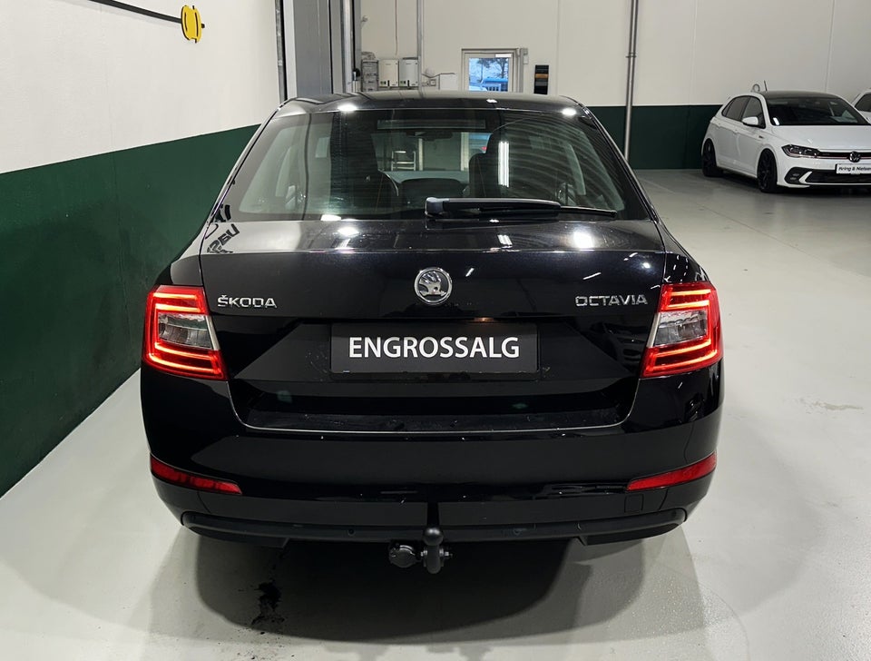 Skoda Octavia 1,6 TDi 105 Elegance 5d