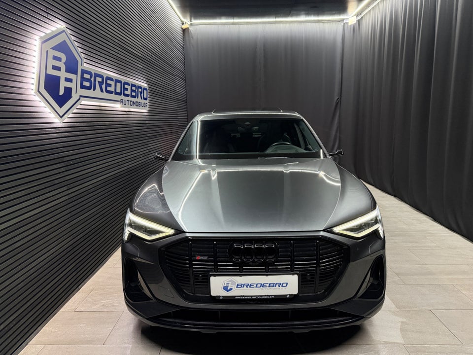Audi e-tron 55 S-line Sportback quattro 5d