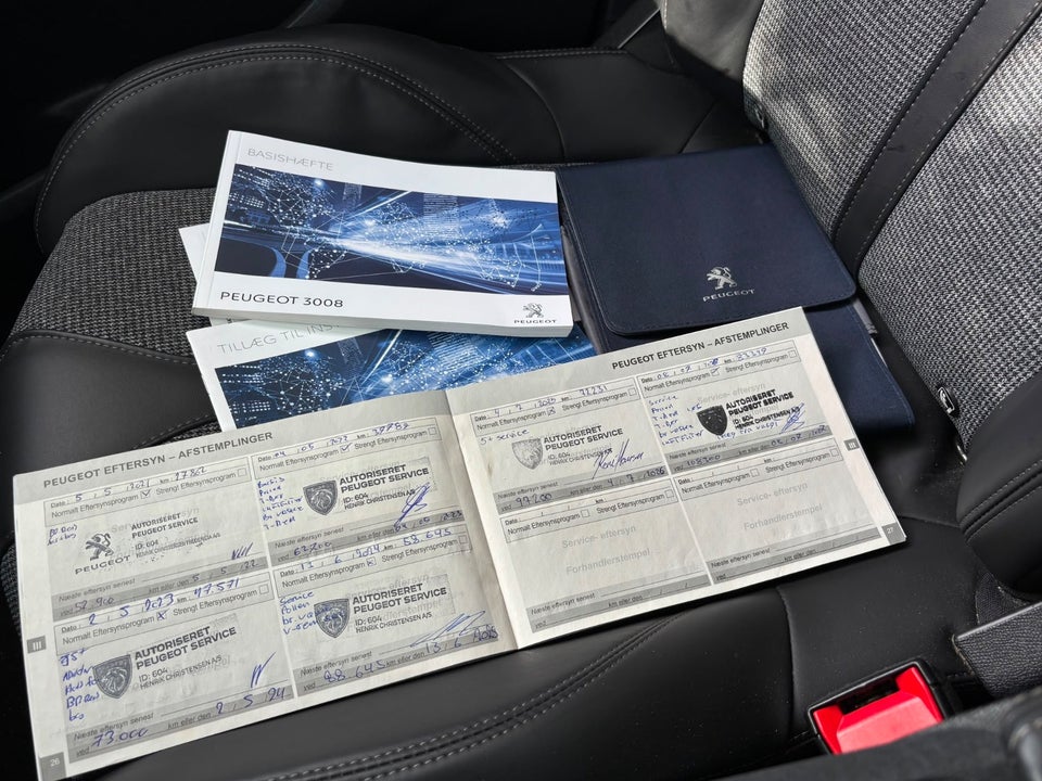 Peugeot 3008 1,2 e-THP 130 Allure EAT6 5d