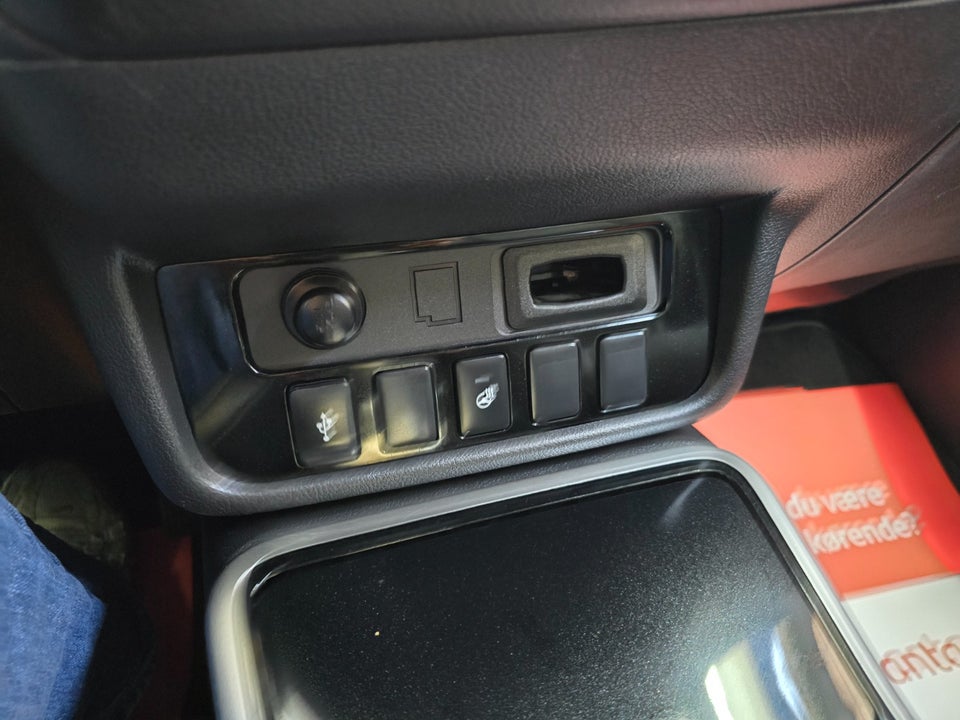 Mitsubishi Outlander 2,4 PHEV Intro Edition CVT 4WD 5d
