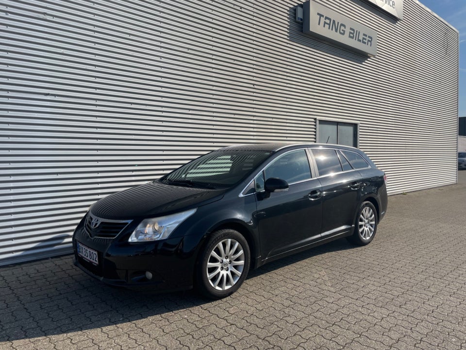 Toyota Avensis 1,6 VVT-i T1 stc. 5d