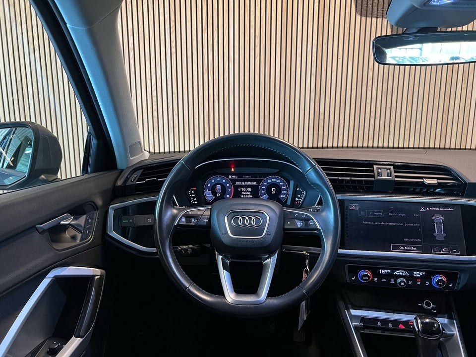 Audi Q3 35 TFSi Advanced Prestige S-tr. 5d