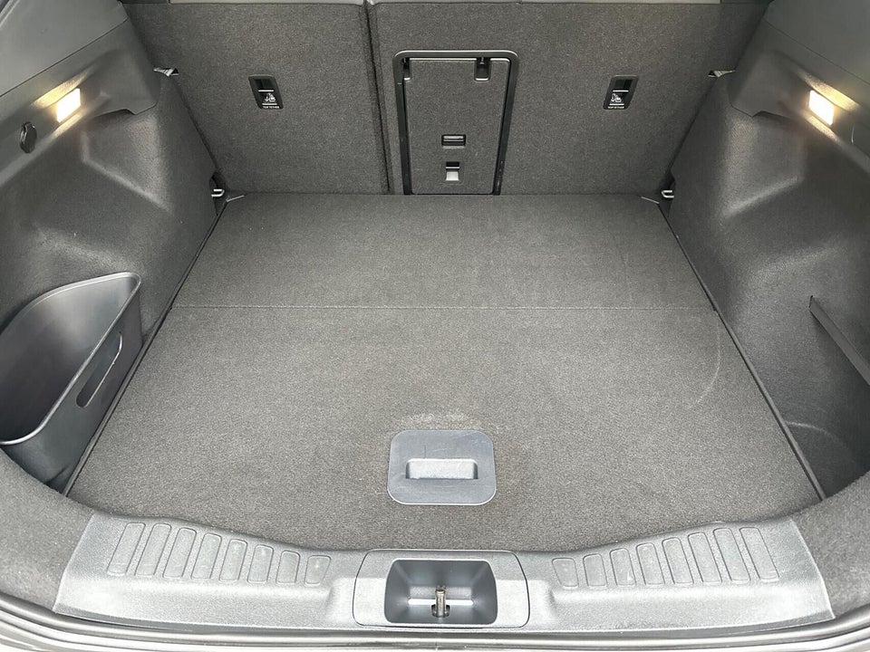 Ford Capri 82 Select Extended Range 5d