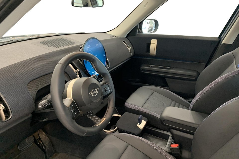 MINI Countryman E Classic Trim M 5d