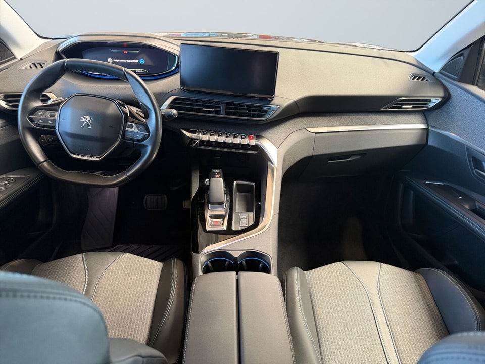 Peugeot 3008 1,6 Hybrid4 Allure Pack Limited EAT8 5d