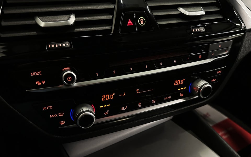 BMW 520d 2,0 Touring Connected aut. 5d