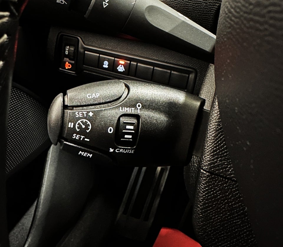 Peugeot 308 1,5 BlueHDi 130 Prestige SW 5d