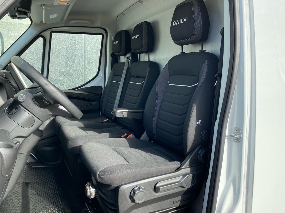 Iveco Daily 3,0 35S18 12m³ Van AG8