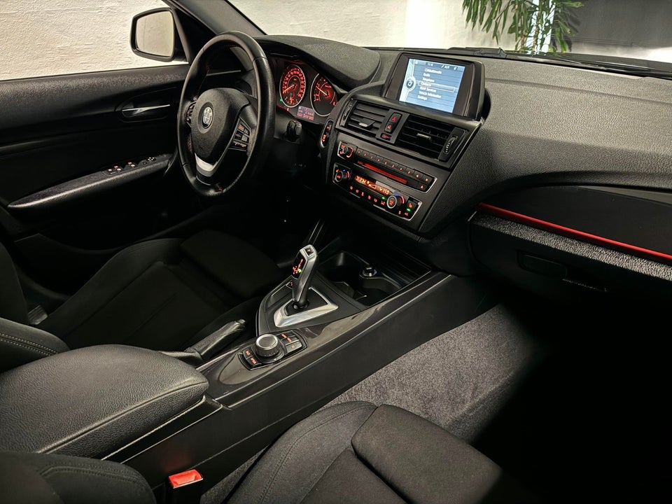 BMW 118d 2,0 Sport Line aut. 5d