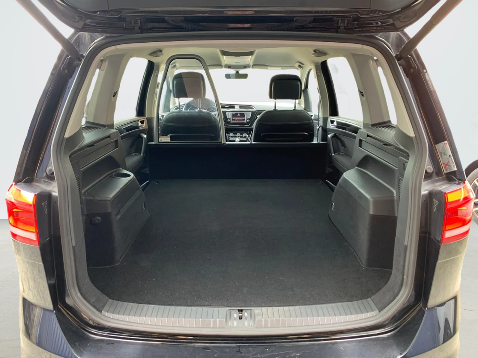 VW Touran 2,0 TDi 150 Comfortline DSG Van 5d