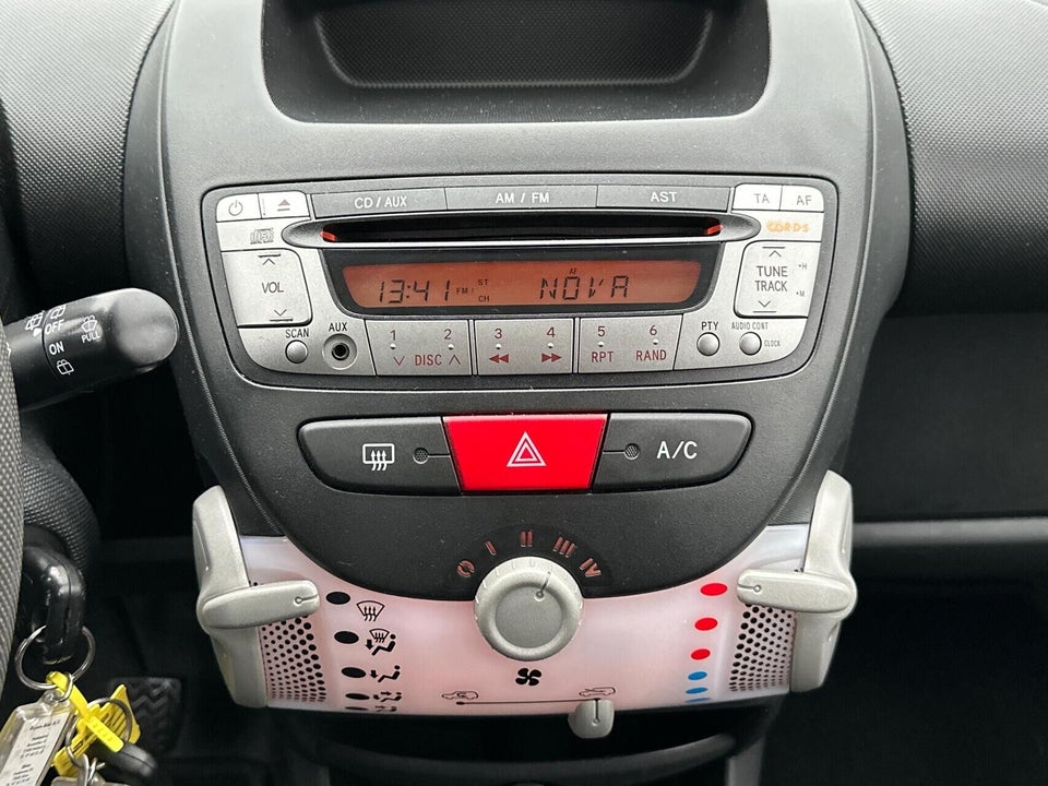 Citroën C1 1,0i Seduction Clim 5d