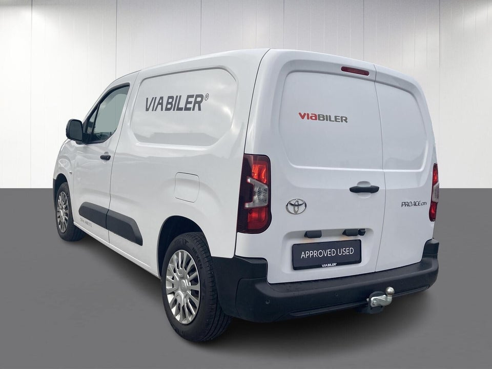 Toyota ProAce City 1,2 T 110 Medium Comfort 5d
