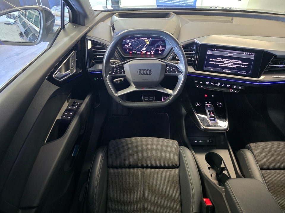 Audi Q4 e-tron 50 S-line quattro 5d