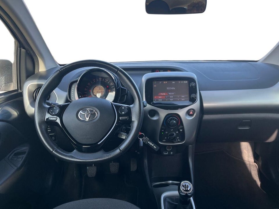 Toyota Aygo 1,0 VVT-i x-sky 5d