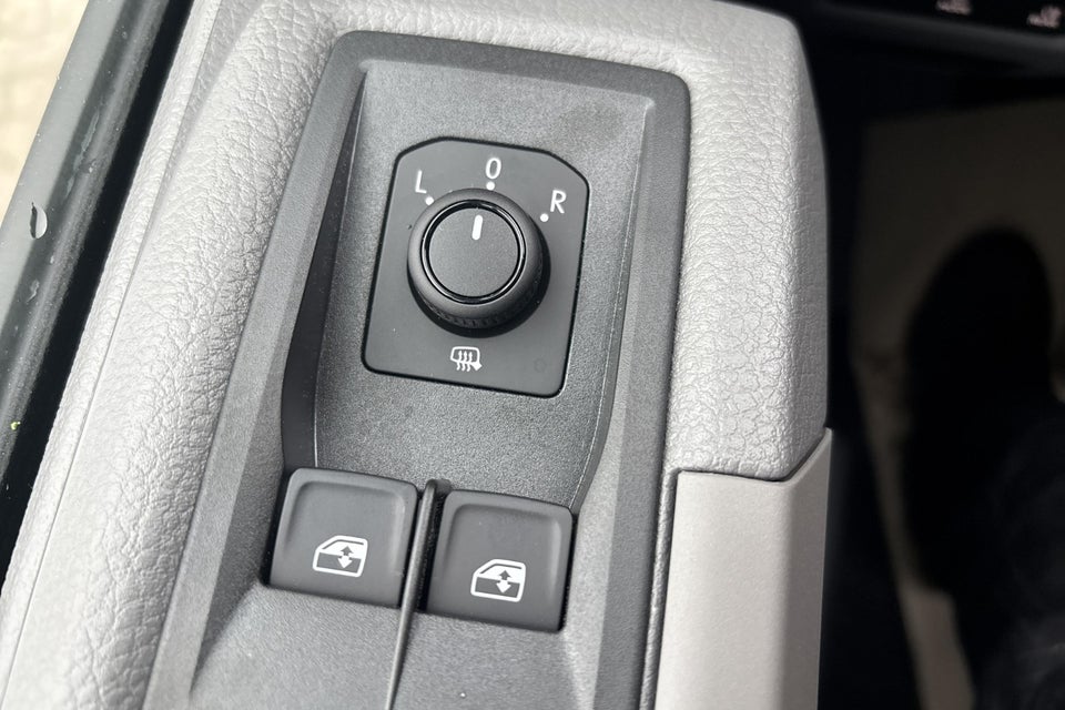 VW Crafter 35 2,0 TDi 140 Kassevogn L3H2 aut.