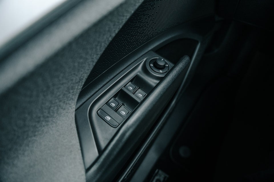 Skoda Enyaq 60 iV Loft 5d