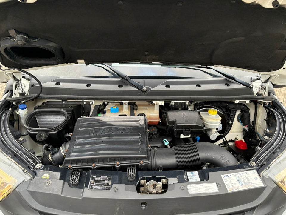 Iveco Daily 2,3 35C14 12m³ Van AG8