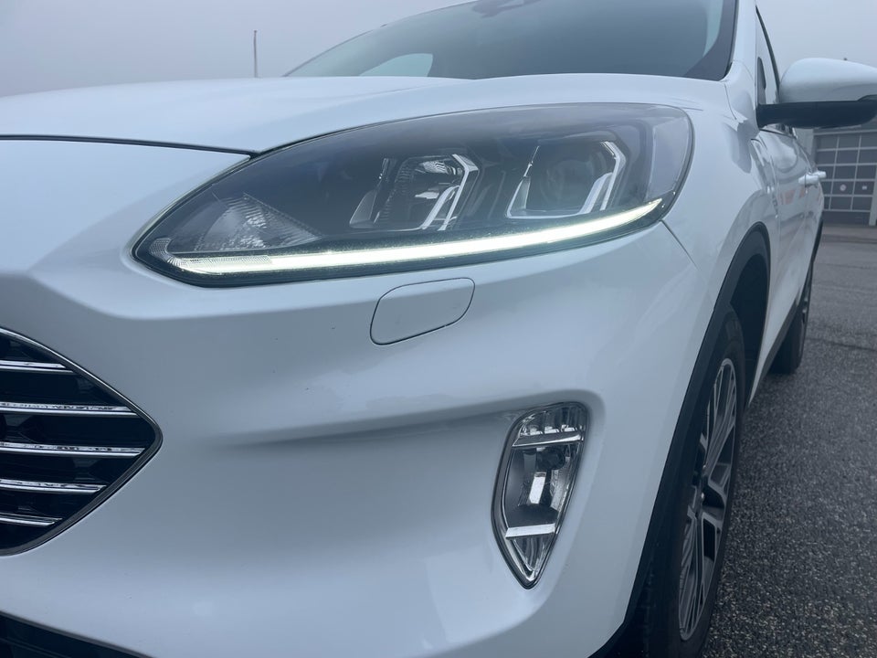 Ford Kuga 2,5 PHEV Titanium X CVT 5d