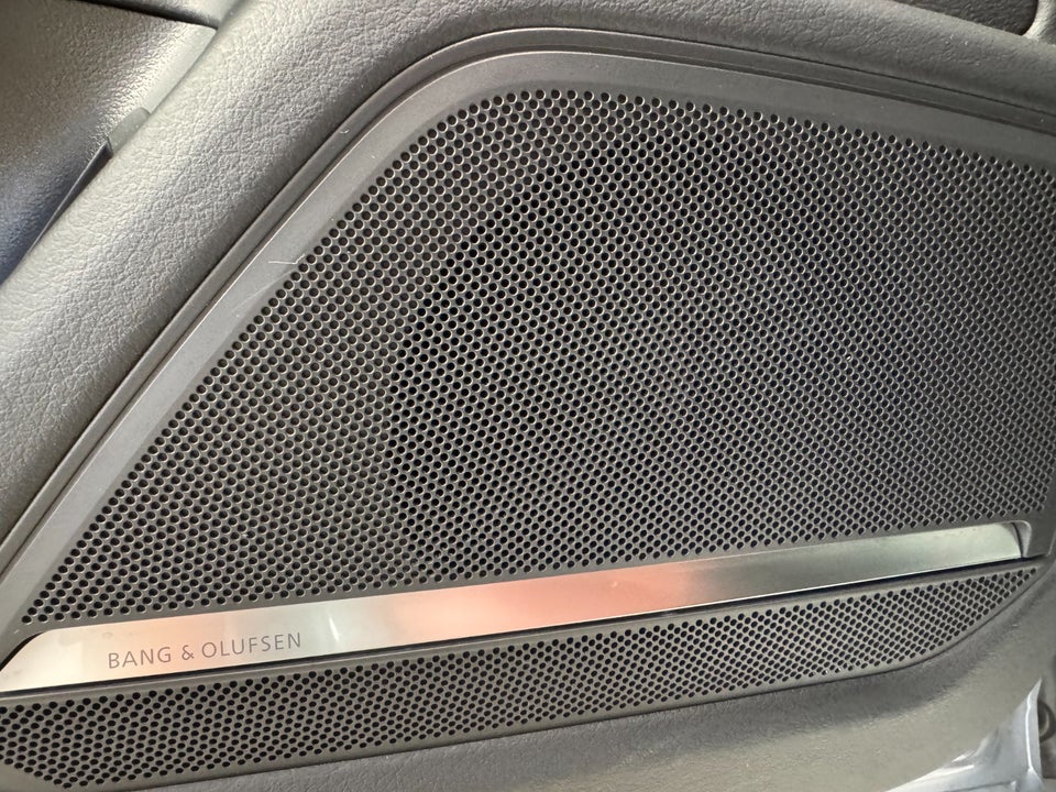 Audi A6 55 TFSi e S-line Avant quattro S-tr. 5d