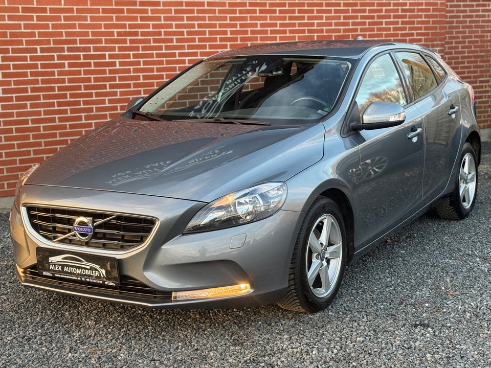 Volvo V40 1,6 D2 115 Drive-E 5d