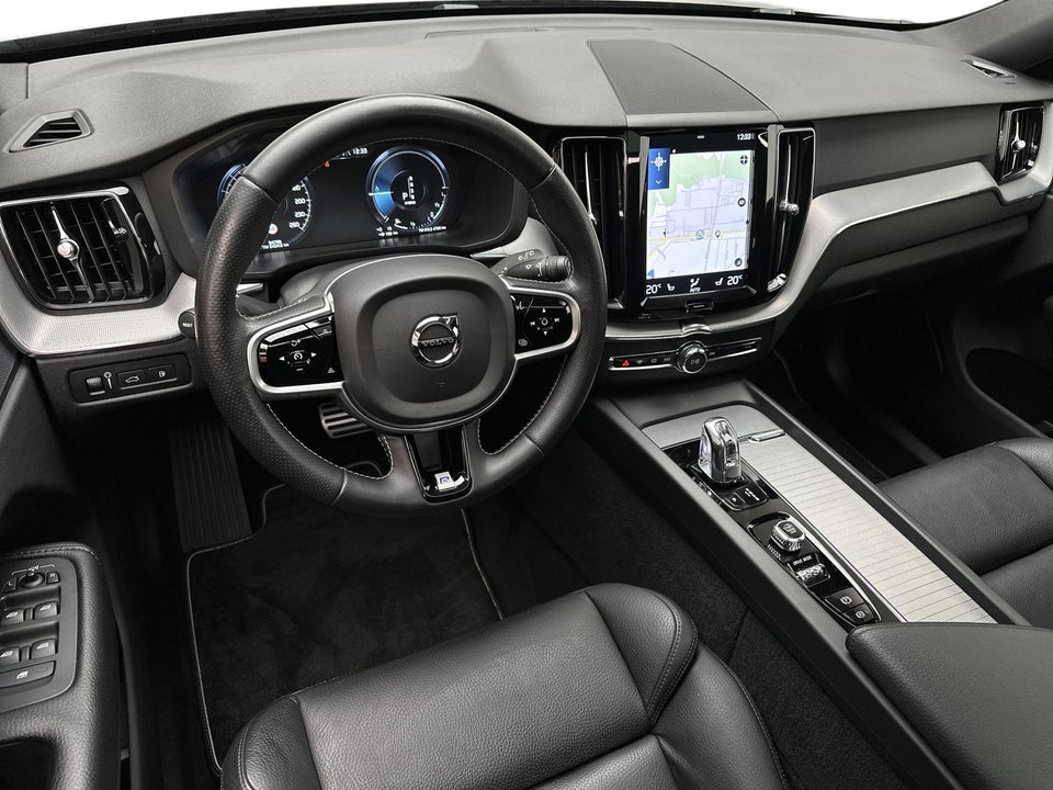 Volvo XC60 2,0 T8 407 R-Design aut. AWD 5d