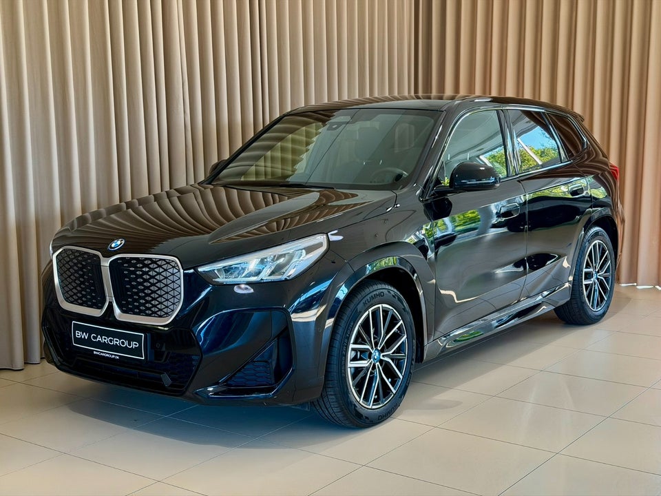 BMW iX1 xDrive30 M-Sport 5d