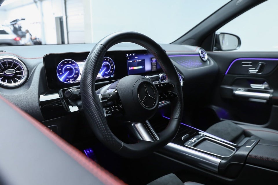 Mercedes EQA350 AMG Advance Plus 4Matic 5d