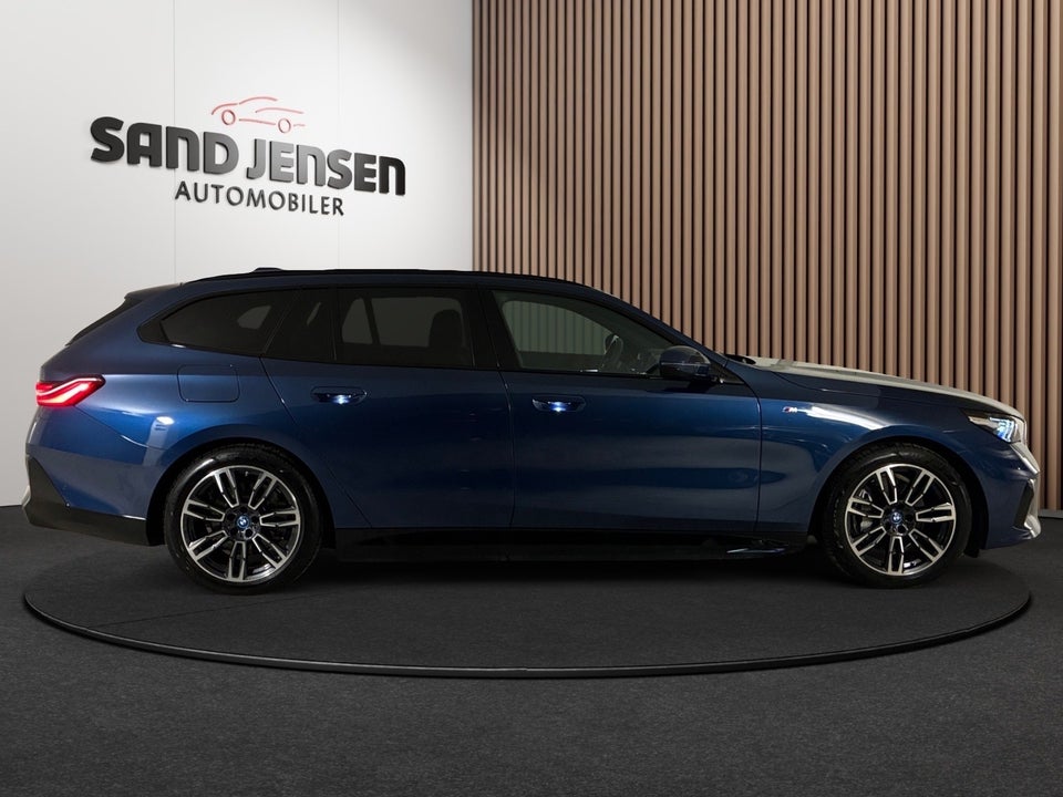BMW i5 eDrive40 Touring M-Sport 5d