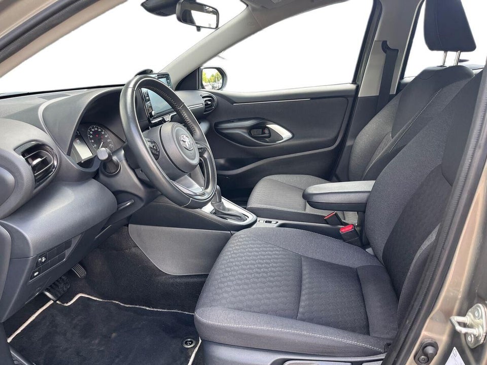 Toyota Yaris 1,5 Hybrid Active e-CVT 5d