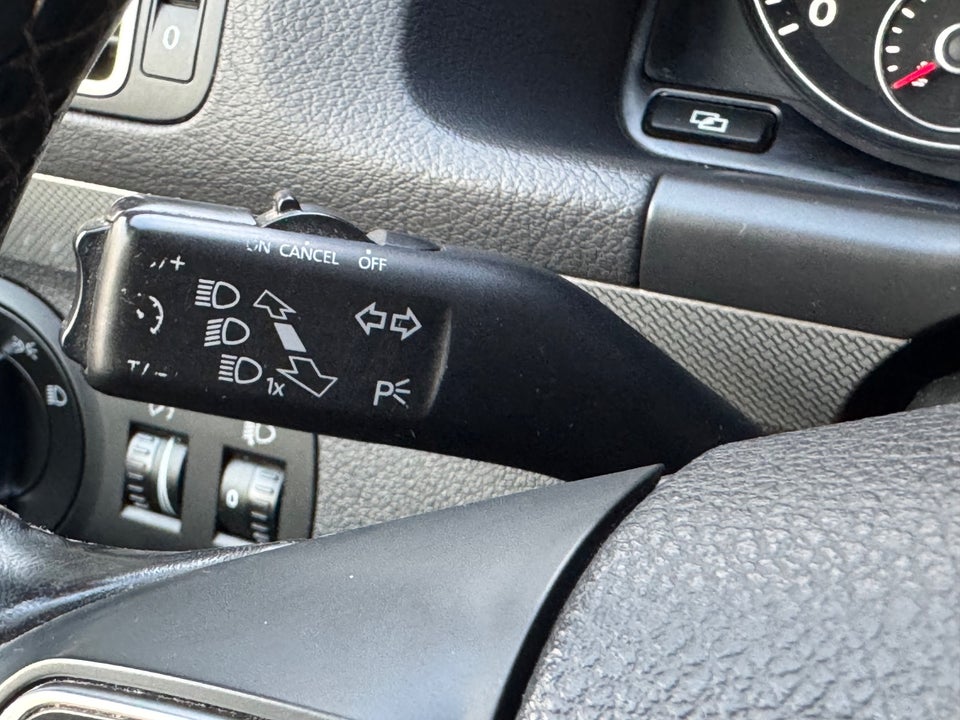 VW Touran 1,6 TDi 105 Match BMT 7prs 5d