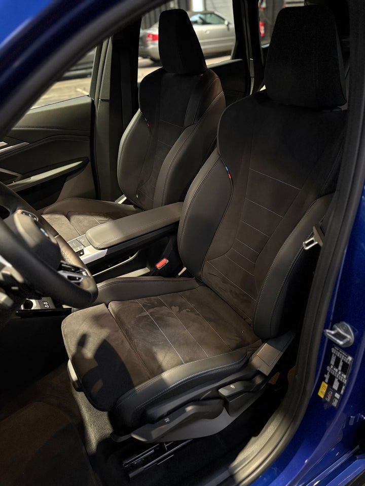 BMW iX1 eDrive20 M-Sport 5d