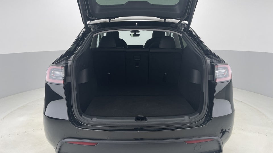 Tesla Model Y Long Range AWD 5d