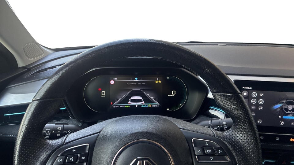 MG MG5 61 Luxury 5d