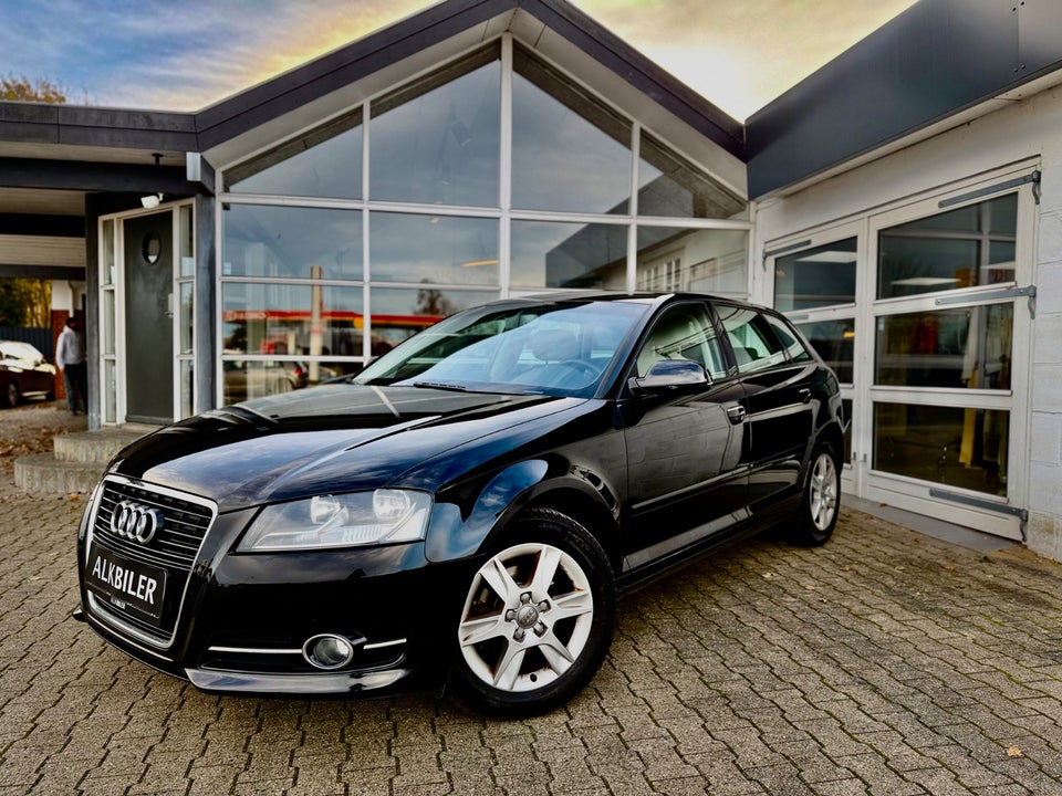 Audi A3 1,6 Ambiente Sportback 5d