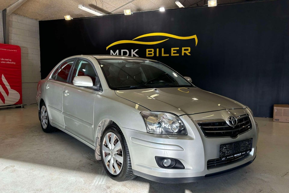 Toyota Avensis 2,0 Sol 5d