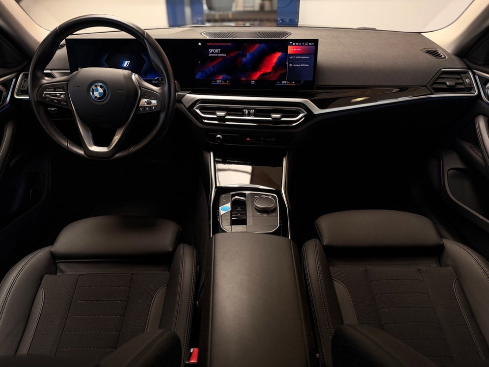 BMW i4 eDrive35 Charged 5d