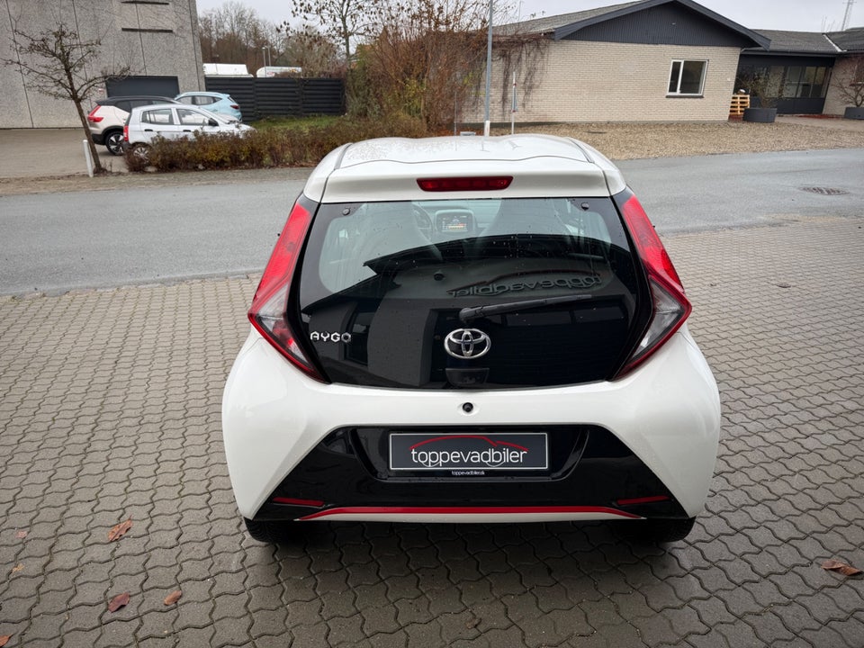 Toyota Aygo 1,0 VVT-i x-clusiv x-shift 5d