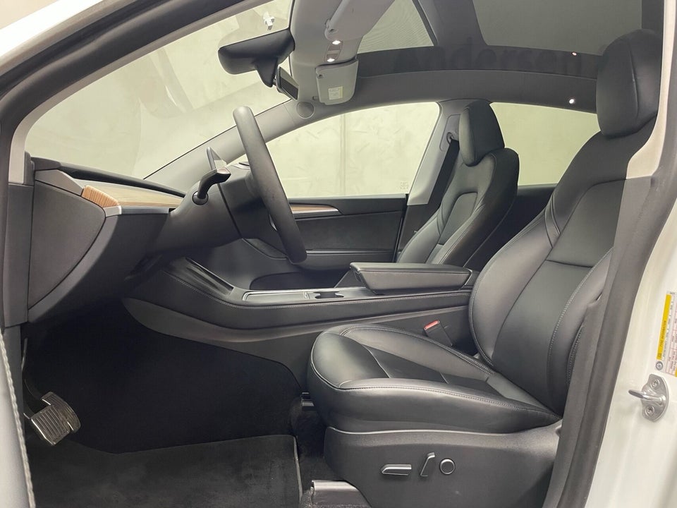 Tesla Model Y Long Range RWD 5d