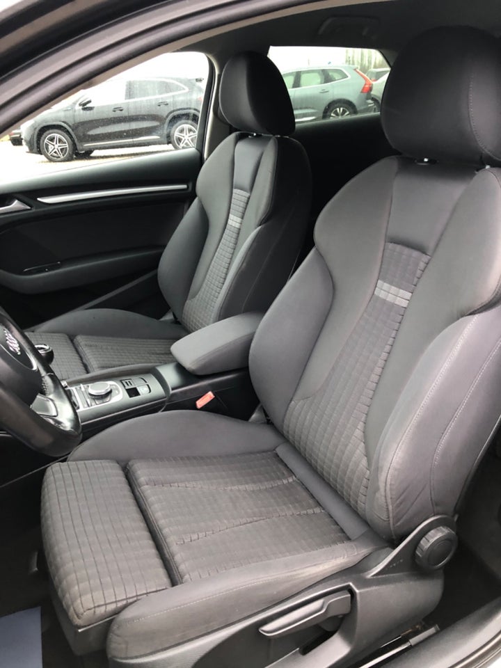 Audi A3 1,6 TDi Ambiente 3d