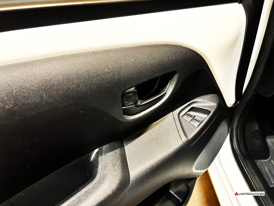 Toyota Aygo 1,0 VVT-i x-play 5d