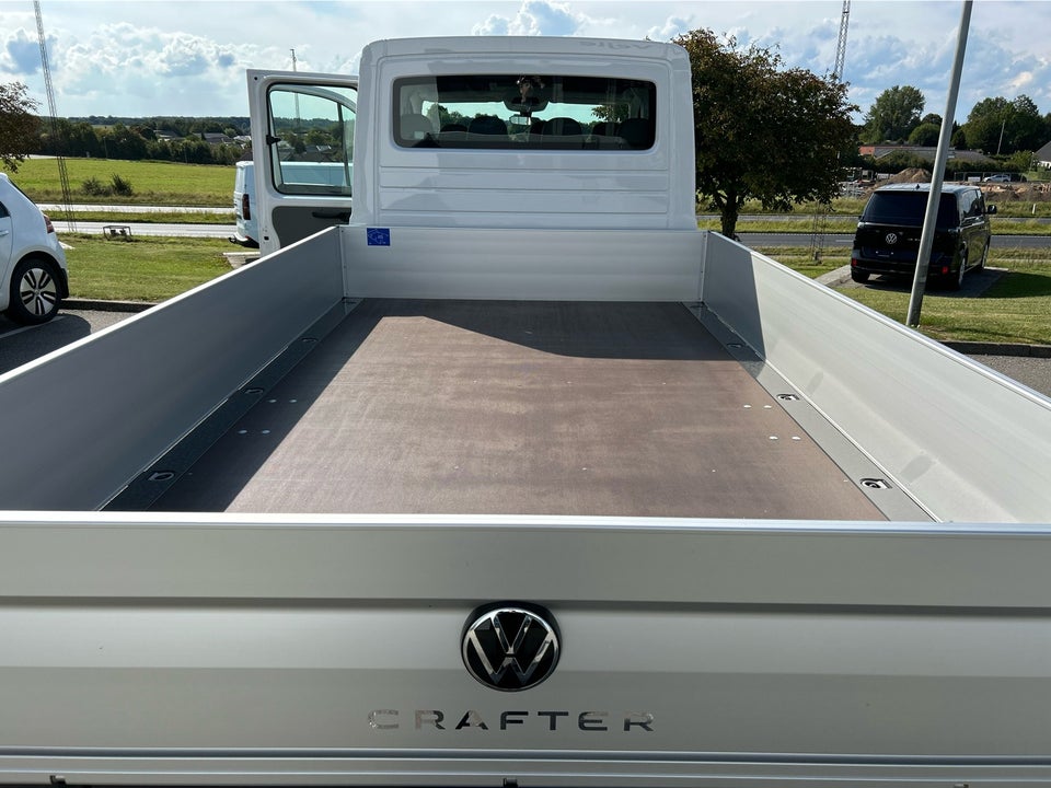 VW Crafter 35 2,0 TDi 163 Db.Kab m/lad L4 aut. RWD 4d