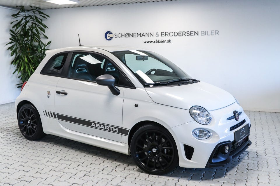 Abarth 595 1,4 T-Jet 180 Competizione 3d