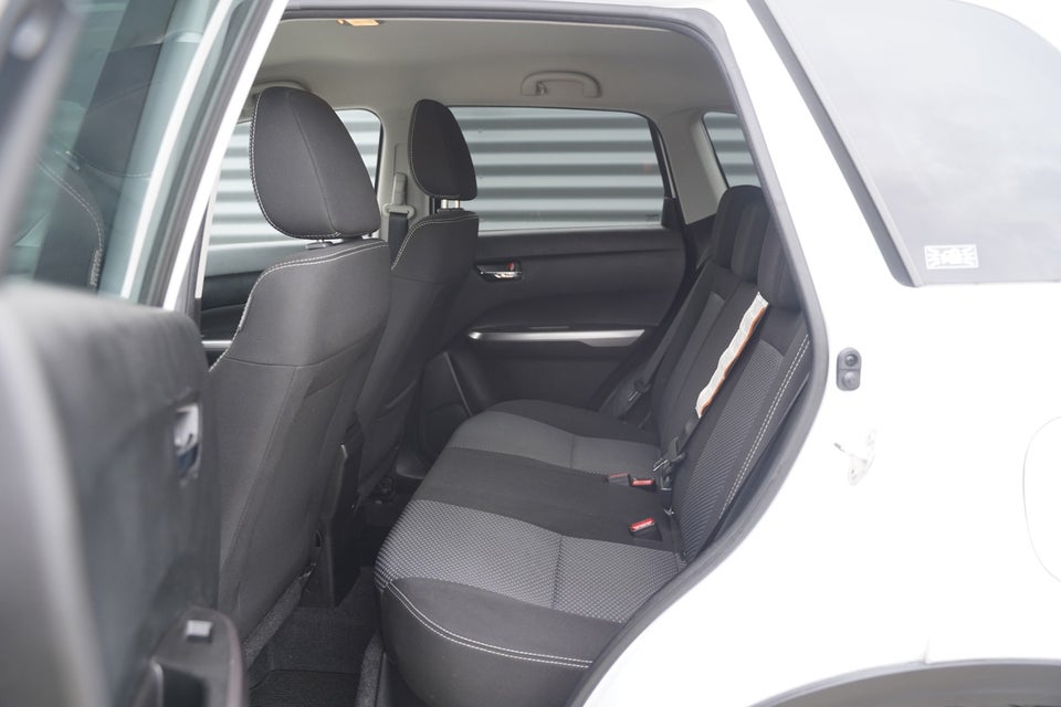 Suzuki Vitara 1,5 S-Hybrid Active AGS 5d