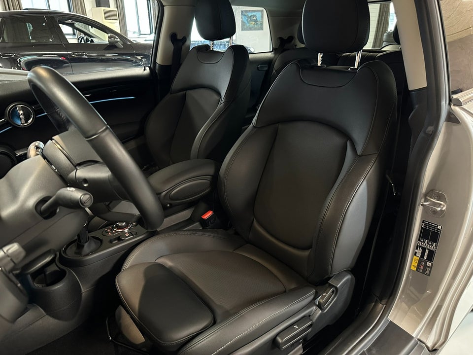 MINI Cooper SE Yours Trim 3d